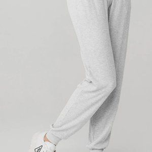 Alo Yoga HIGH-WAIST RIBBED WHISPER PANT